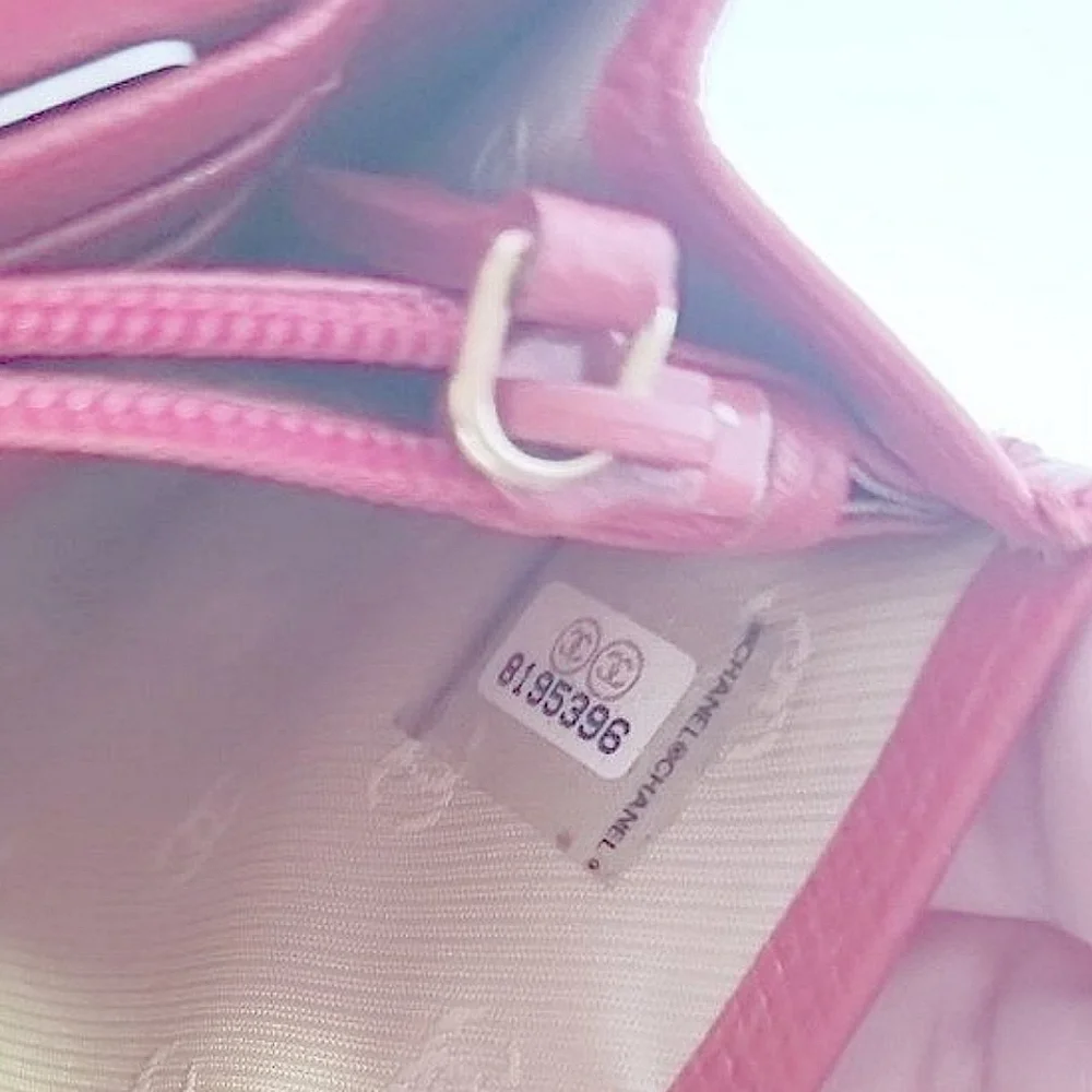 Vintage Chanel FULL INCLUSION Pre-Loved Red Calfskin Leather Clutch w/ AM Strap - Picture 15 of 16